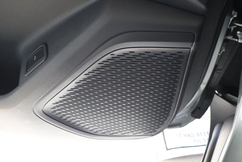 Thumbnail: 2026 Chevrolet Traverse - 18