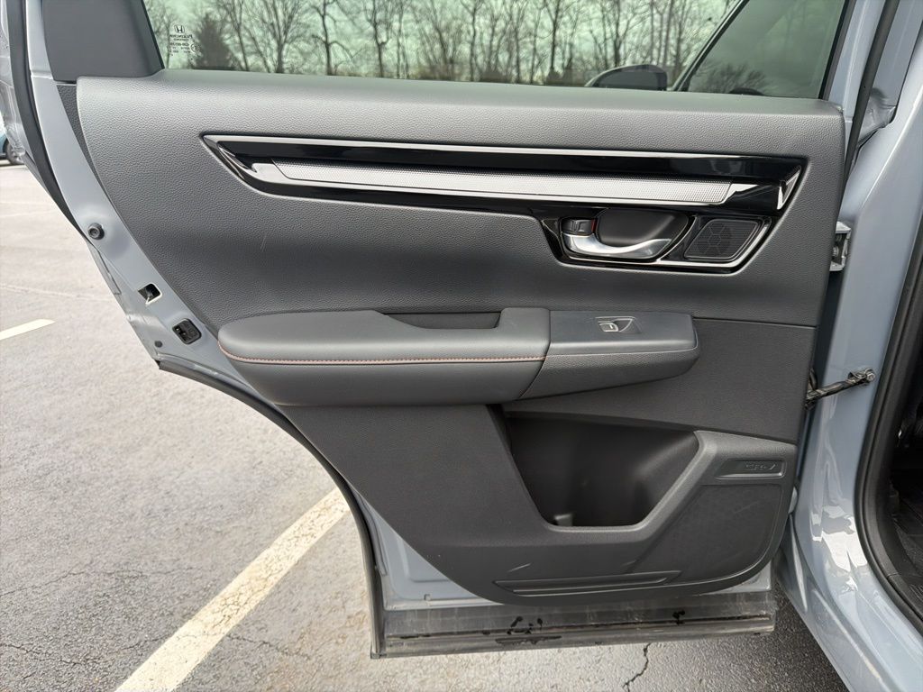 Thumbnail: 2023 Honda CR-V - 21