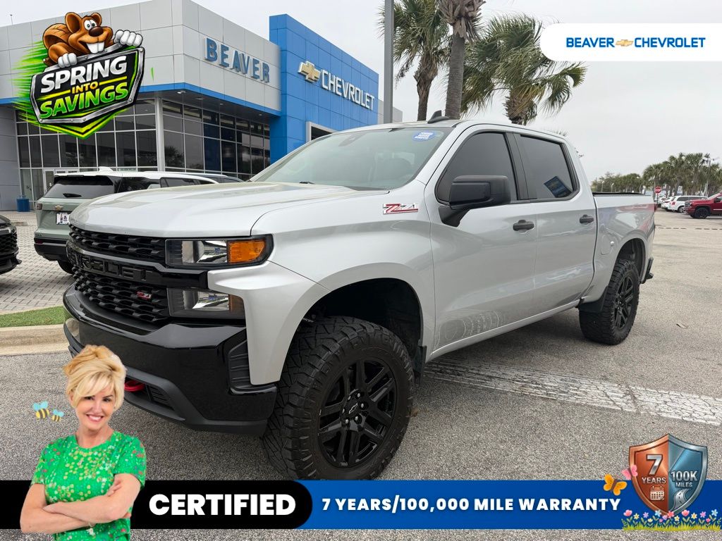 Silver Ice Metallic 2021 Chevrolet Silverado 1500 Custom Trail Boss Crew Cab 4WD Pickup Truck Four-Wheel Drive 6-Speed Automatic Overdrive