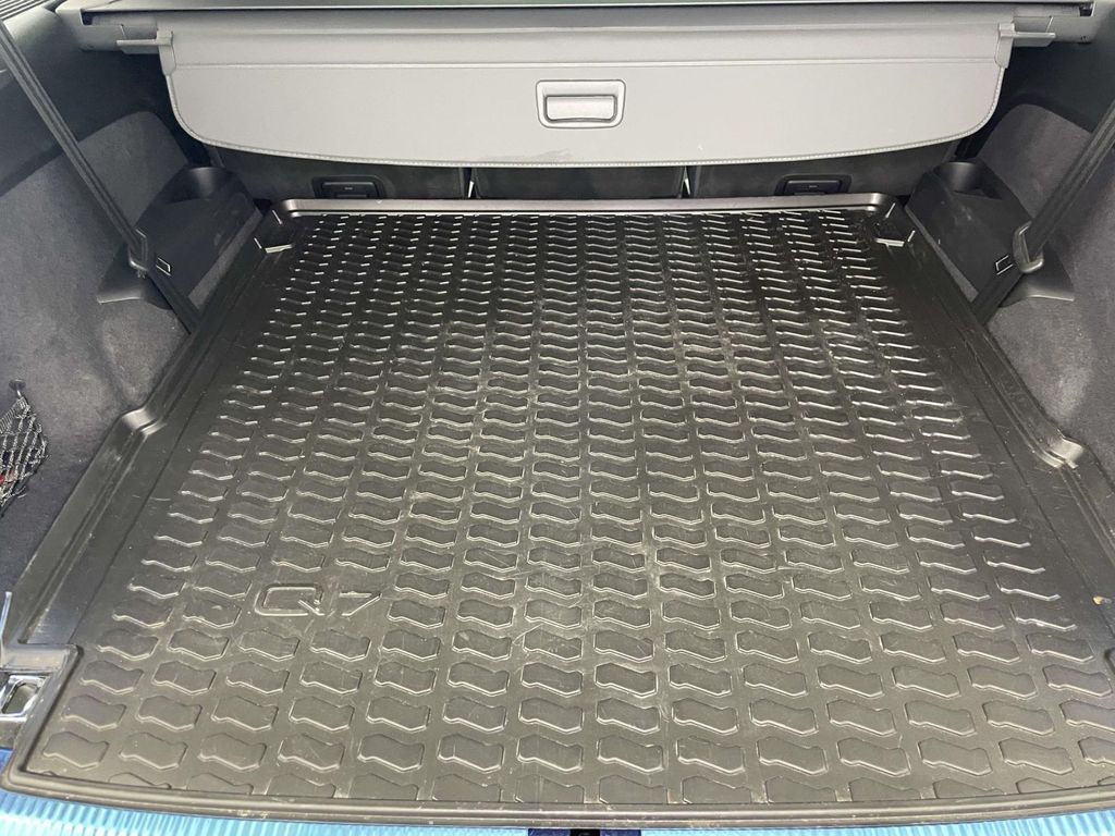 2025 Audi Q7 45 Premium Plus Blue at Audi Porsche Sewickley