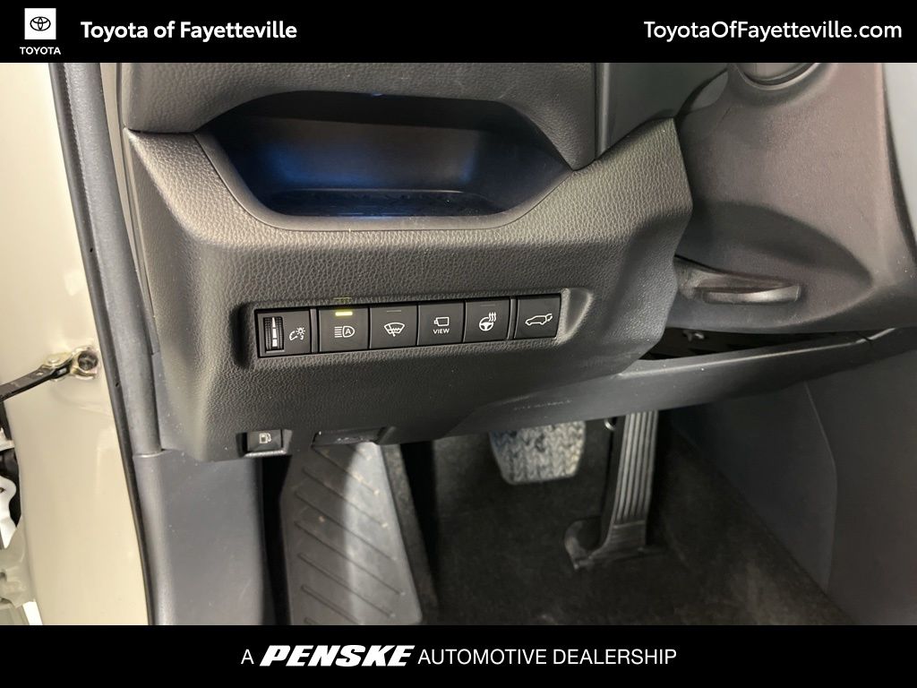 Thumbnail: 2022 Toyota RAV4 - 32