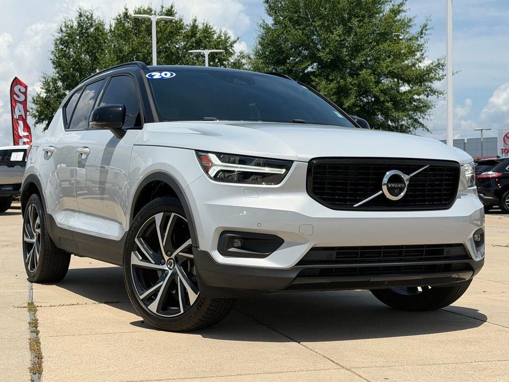 2020 Volvo XC40 T5 R-Design AWD