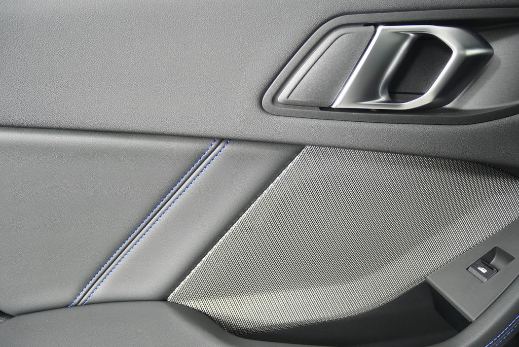 Thumbnail: 2025 BMW 2 Series - 14