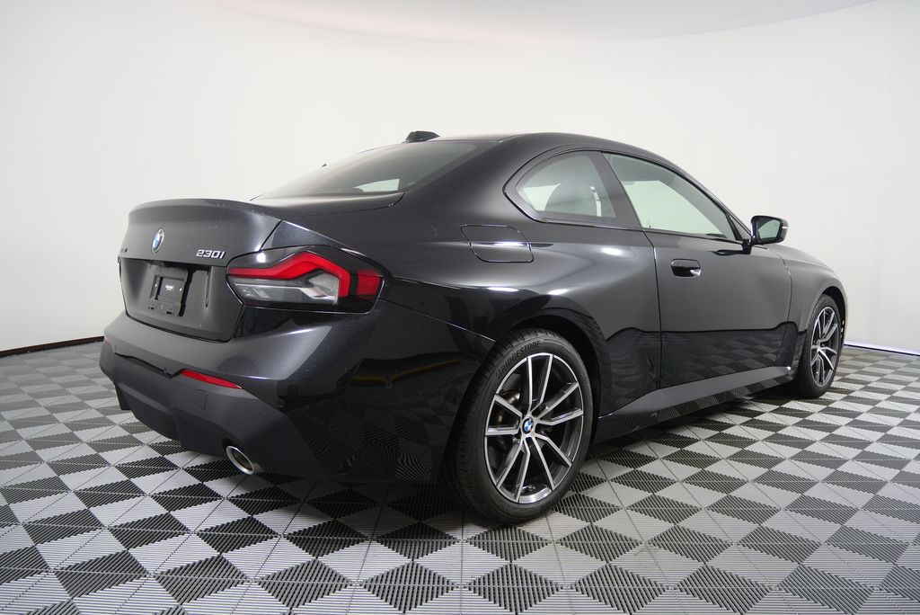 Thumbnail: 2023 BMW 2 Series - 3