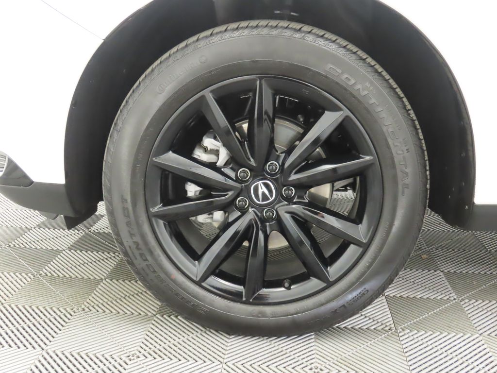 Thumbnail: 2025 Acura RDX - 30