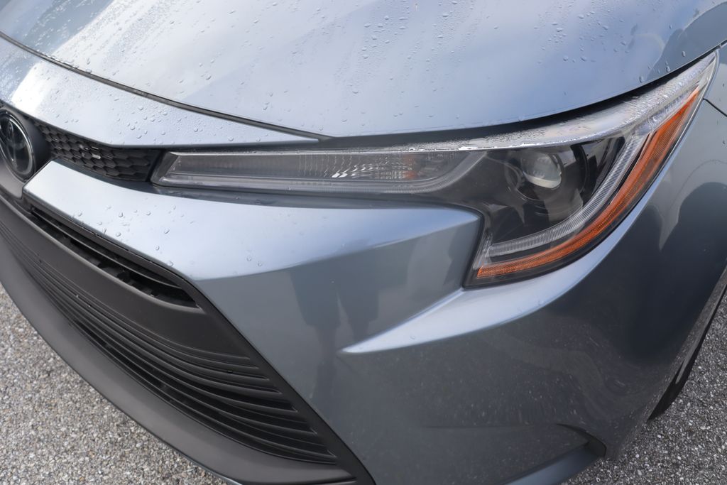 Thumbnail: 2025 Toyota Corolla - 3