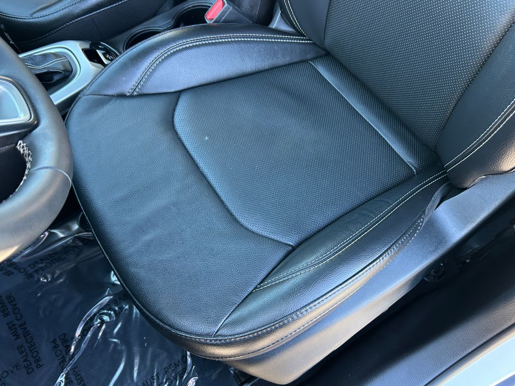 Thumbnail: 2021 Jeep Compass - 15