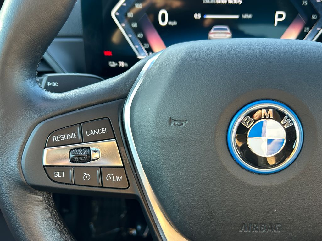 Thumbnail: 2023 BMW i4 - 19