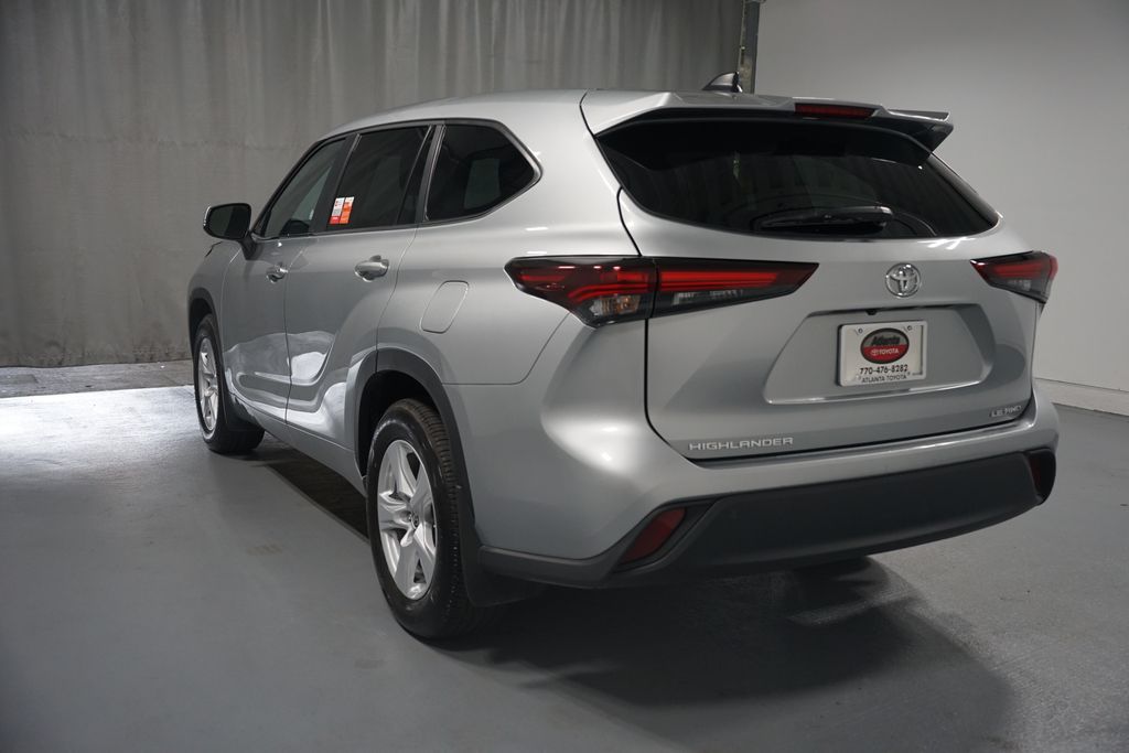 Thumbnail: 2024 Toyota Highlander - 6