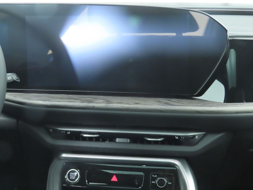 Thumbnail: 2025 Audi Q5 - 15