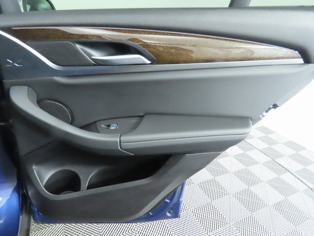 2022 BMW X4 xDrive30i 28