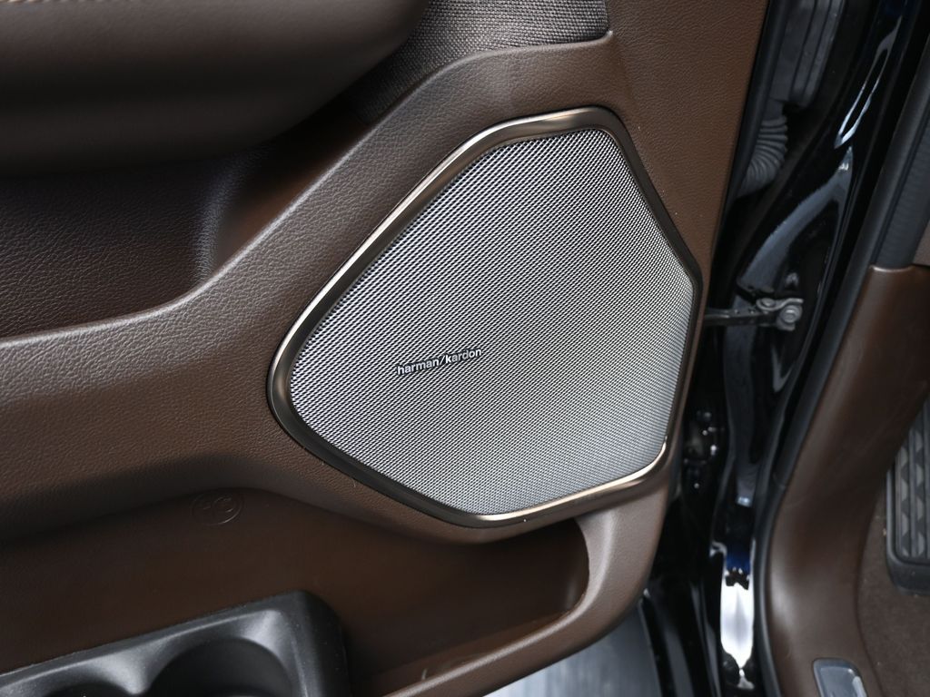 Used 2025 Diamond Black Crystal Pearlcoat Ram Limited image 13