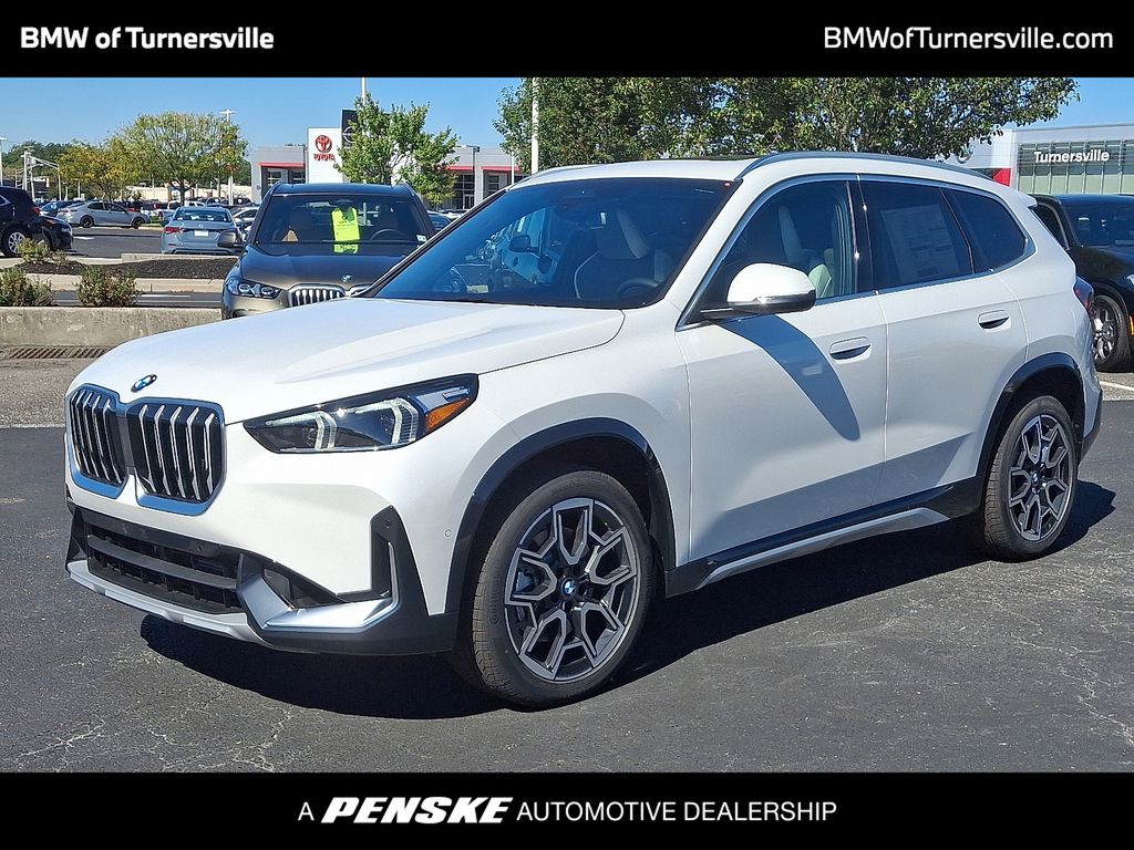 Thumbnail: 2026 BMW X1 - 1