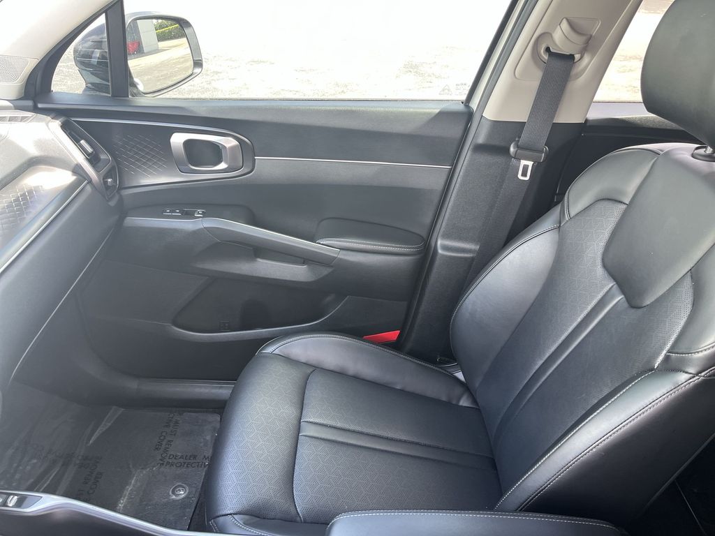 Thumbnail: 2021 Kia Sorento - 16