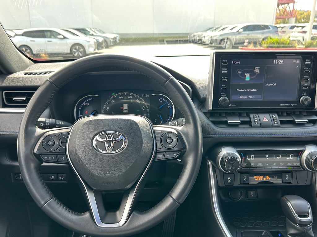 Thumbnail: 2021 Toyota RAV4 - 17