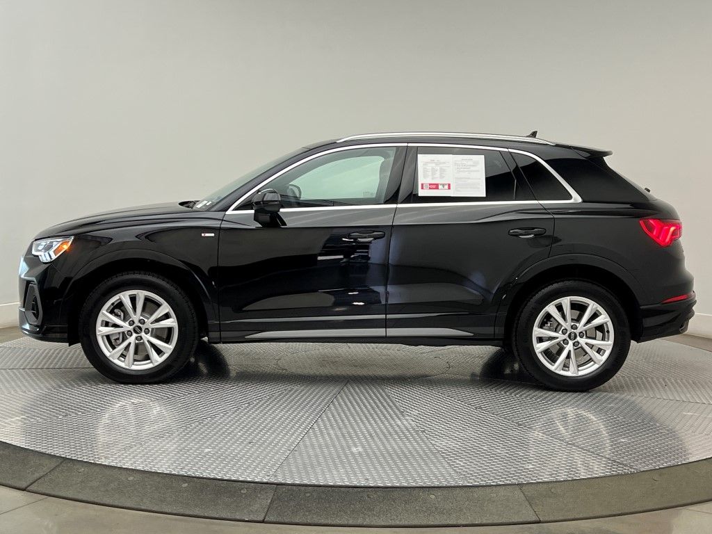 Thumbnail: 2025 Audi Q3 - 3