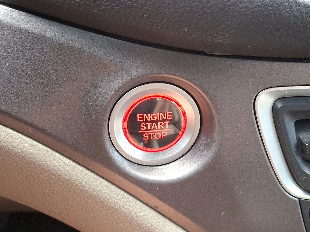 Thumbnail: 2016 Honda Pilot - 25