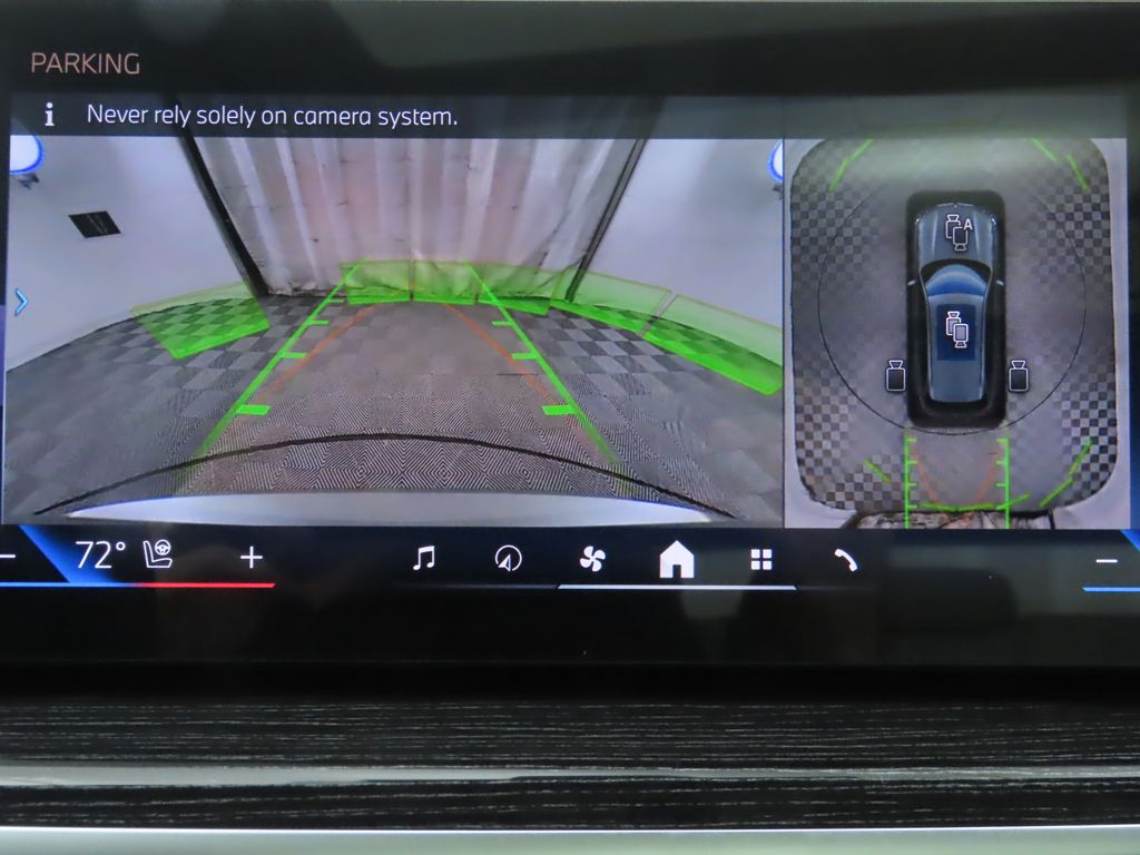 Thumbnail: 2026 BMW X5 - 16