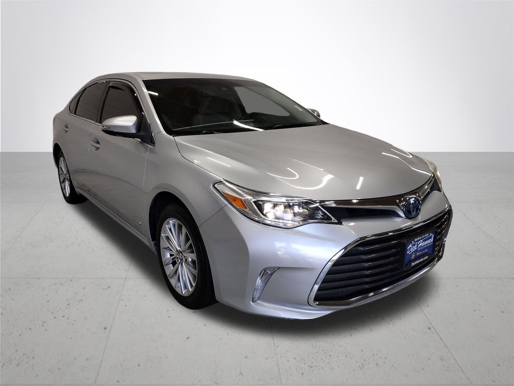 2018 Toyota Avalon Hybrid Limited