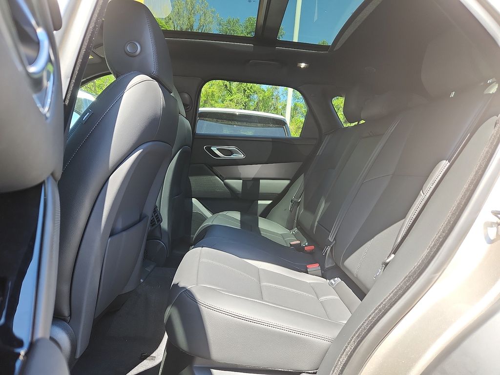 Thumbnail: 2026 Land Rover Range Rover Velar - 5