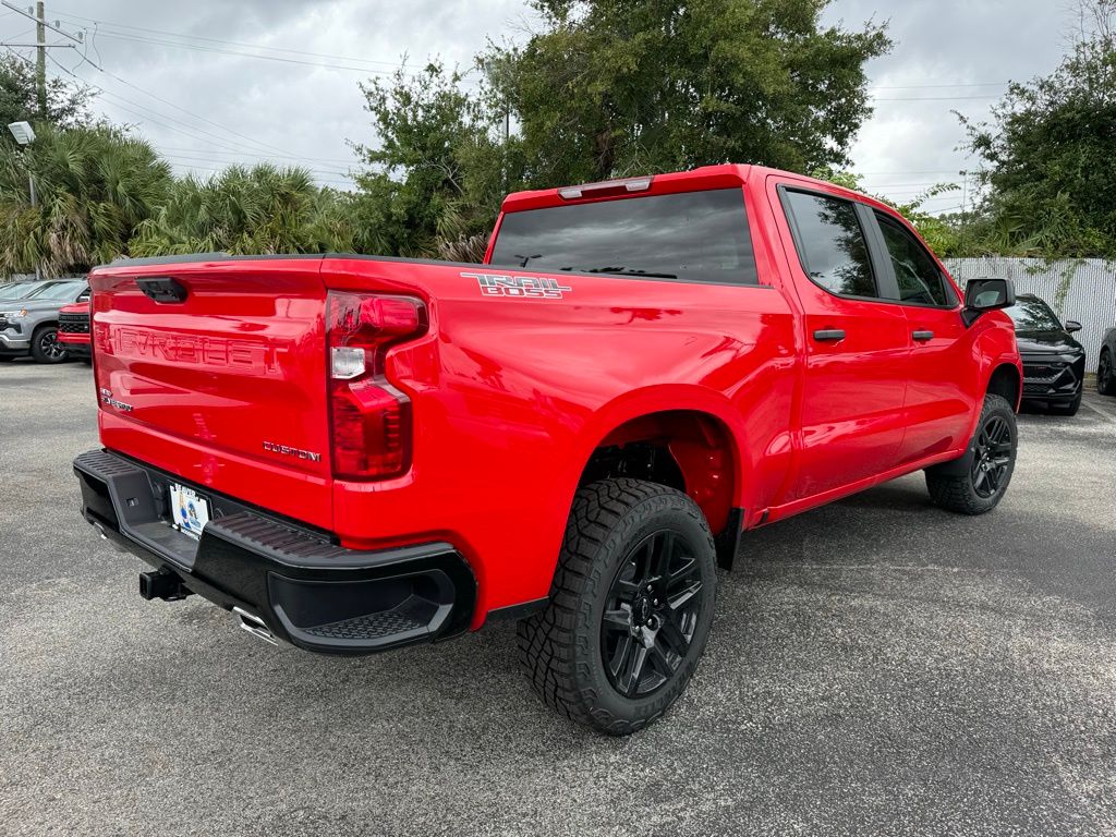 2024 Chevrolet Silverado 1500 Custom Trail Boss 8