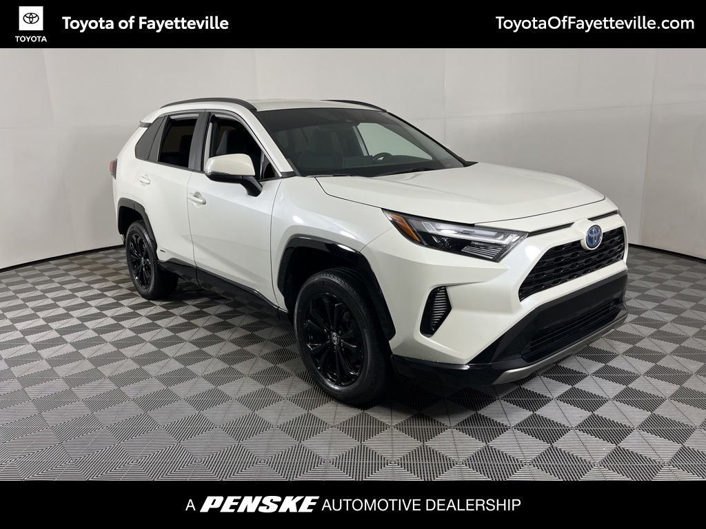 Thumbnail: 2022 Toyota RAV4 - 14