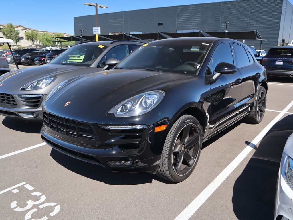Thumbnail: 2015 Porsche Macan - 2