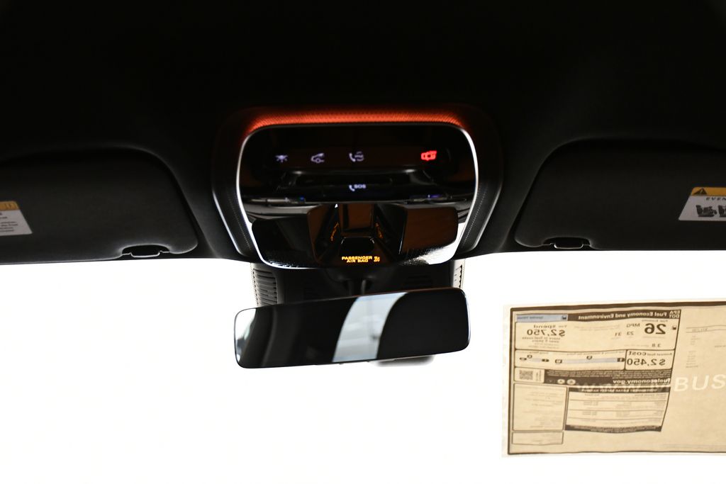 Thumbnail: 2025 Mercedes-Benz GLC - 16