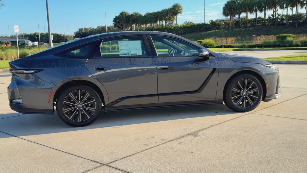 Thumbnail: 2026 Lexus ES - 9