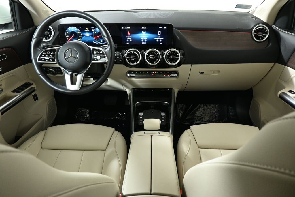 Thumbnail: 2023 Mercedes-Benz GLA - 4