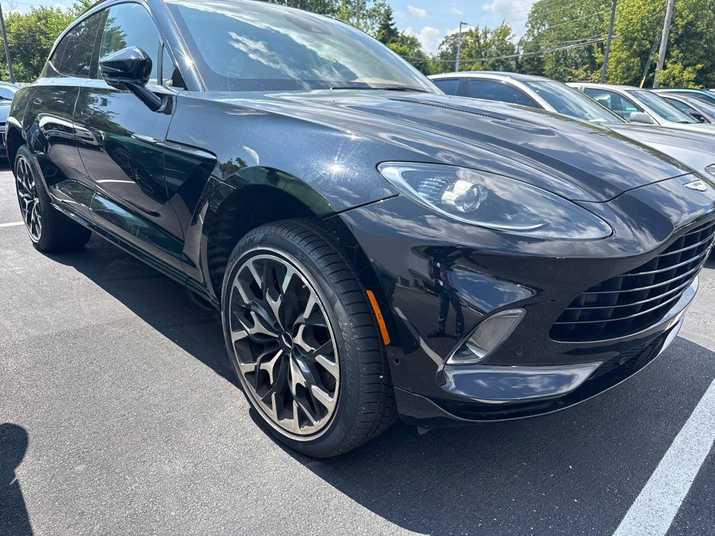Onyx Black 2021 Aston Martin DBX SUV / Crossover All-Wheel Drive 9-Speed Automatic