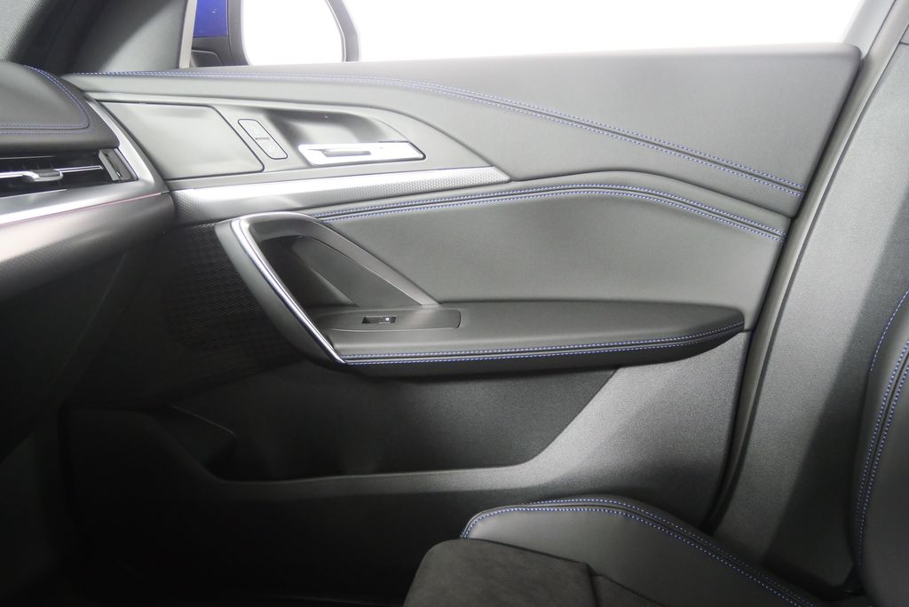 Thumbnail: 2025 BMW X1 - 22