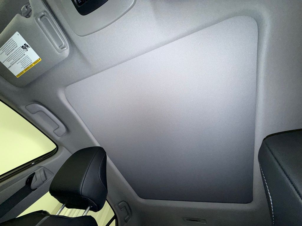 Thumbnail: 2024 Toyota Camry - 18