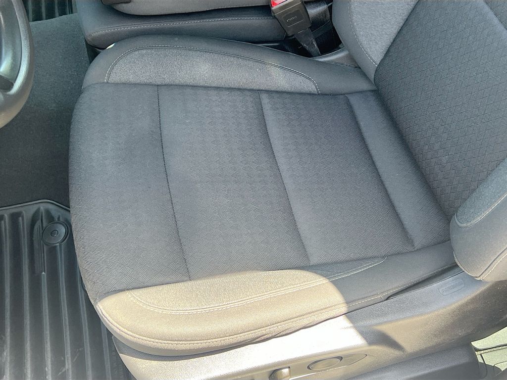 Used 2022 White Chevrolet Custom Trail Boss image 19
