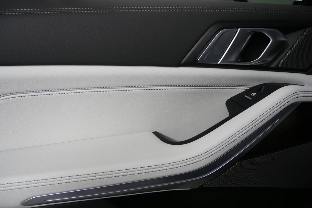 2026 BMW X5 sDrive40i 13