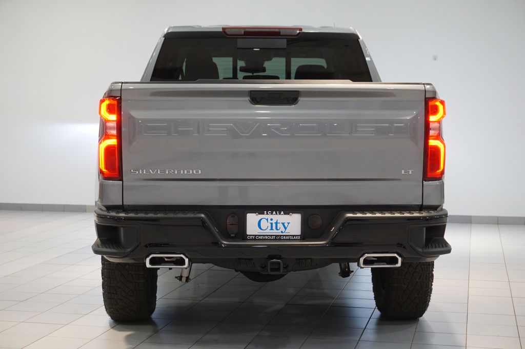 View vehicle photo 6