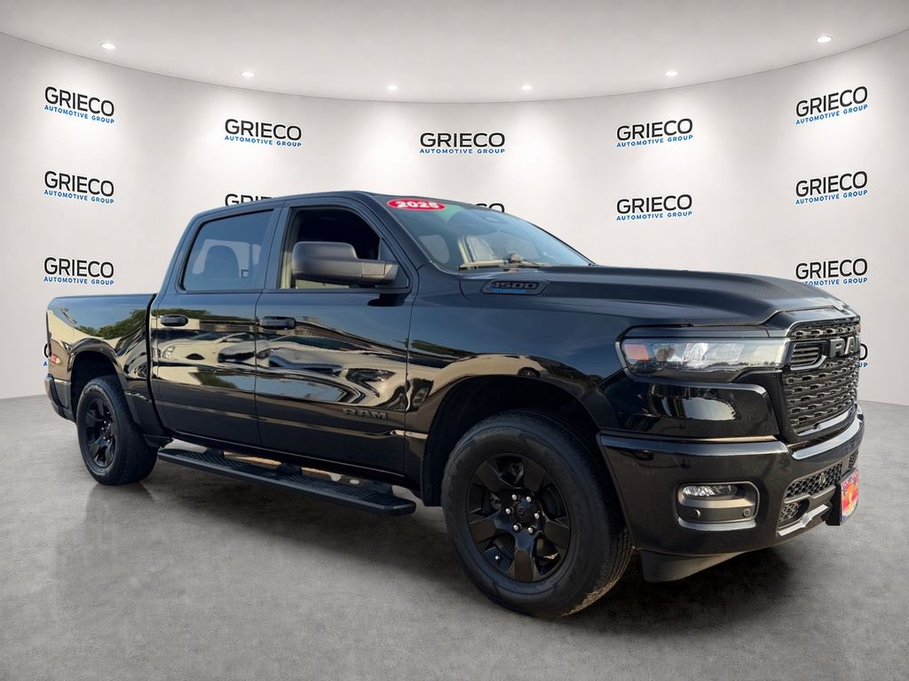 Diamond Black Crystal Pearlcoat 2025 RAM 1500 Pickup Truck Four-Wheel Drive 8-Speed Automatic