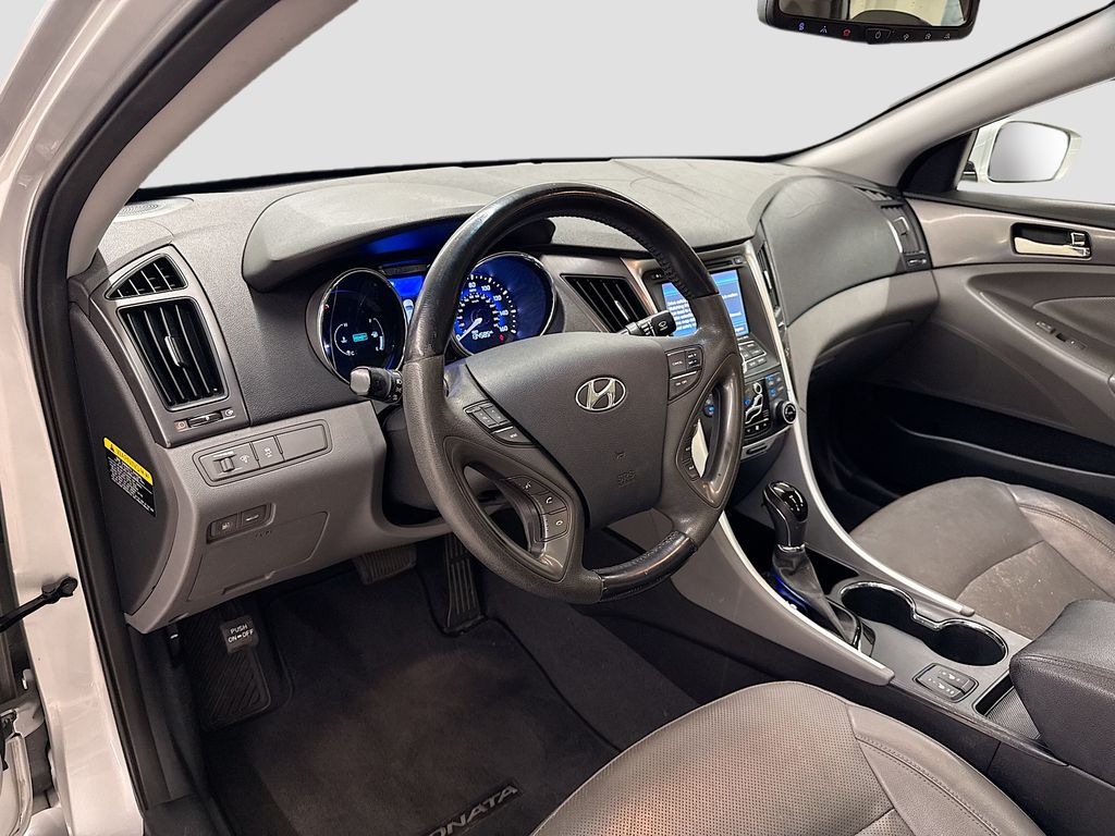 2012 Hyundai Sonata Base 9