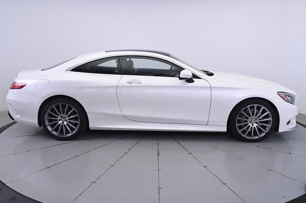 Thumbnail: 2016 Mercedes-Benz S-Class - 8