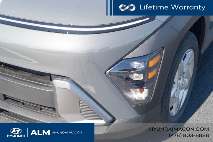 New 2026 Gray HYUNDAI SE image 13
