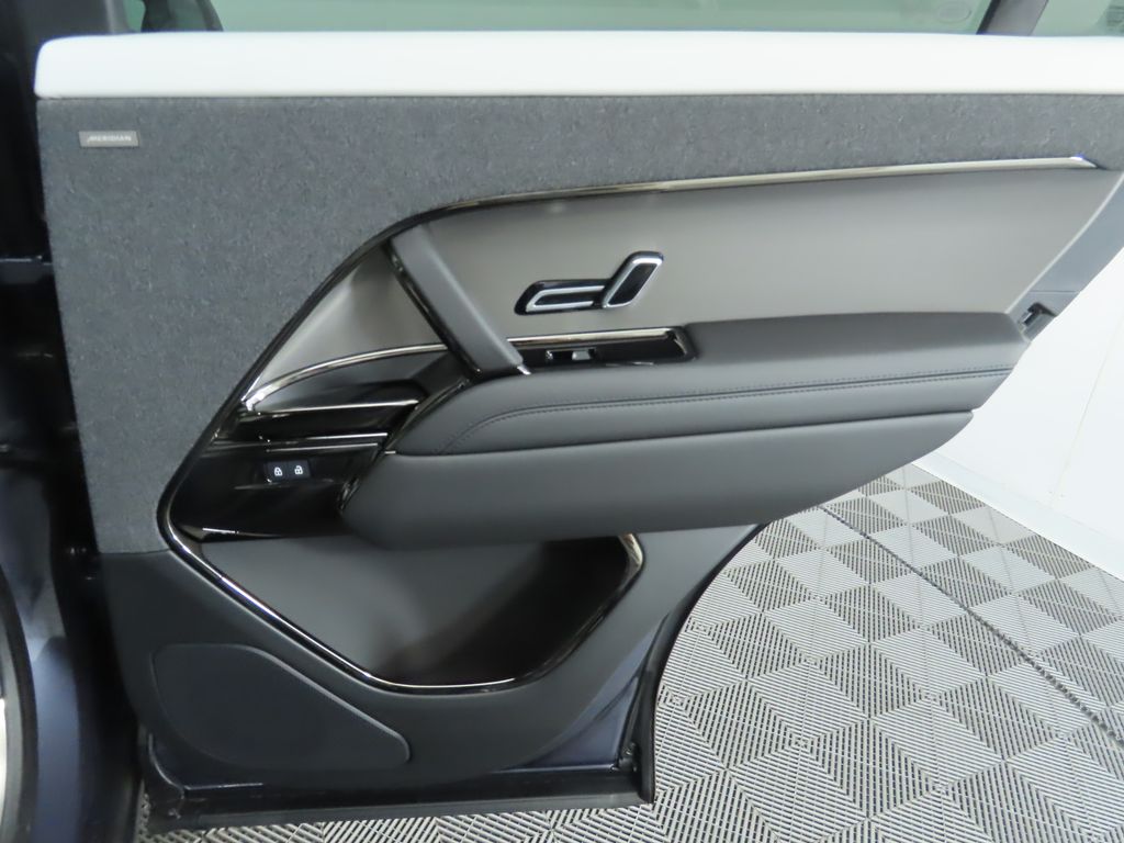 Thumbnail: 2025 Land Rover Range Rover Sport - 27