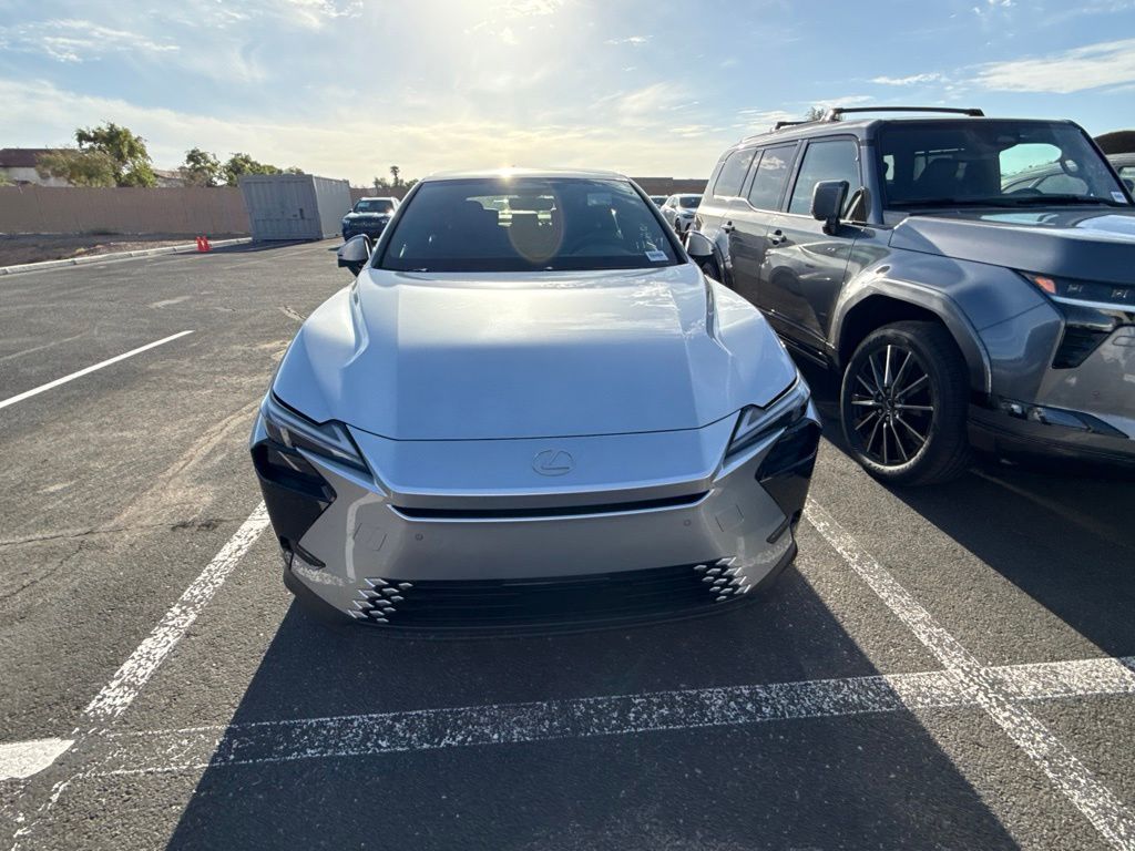 Thumbnail: 2026 Lexus ES - 2