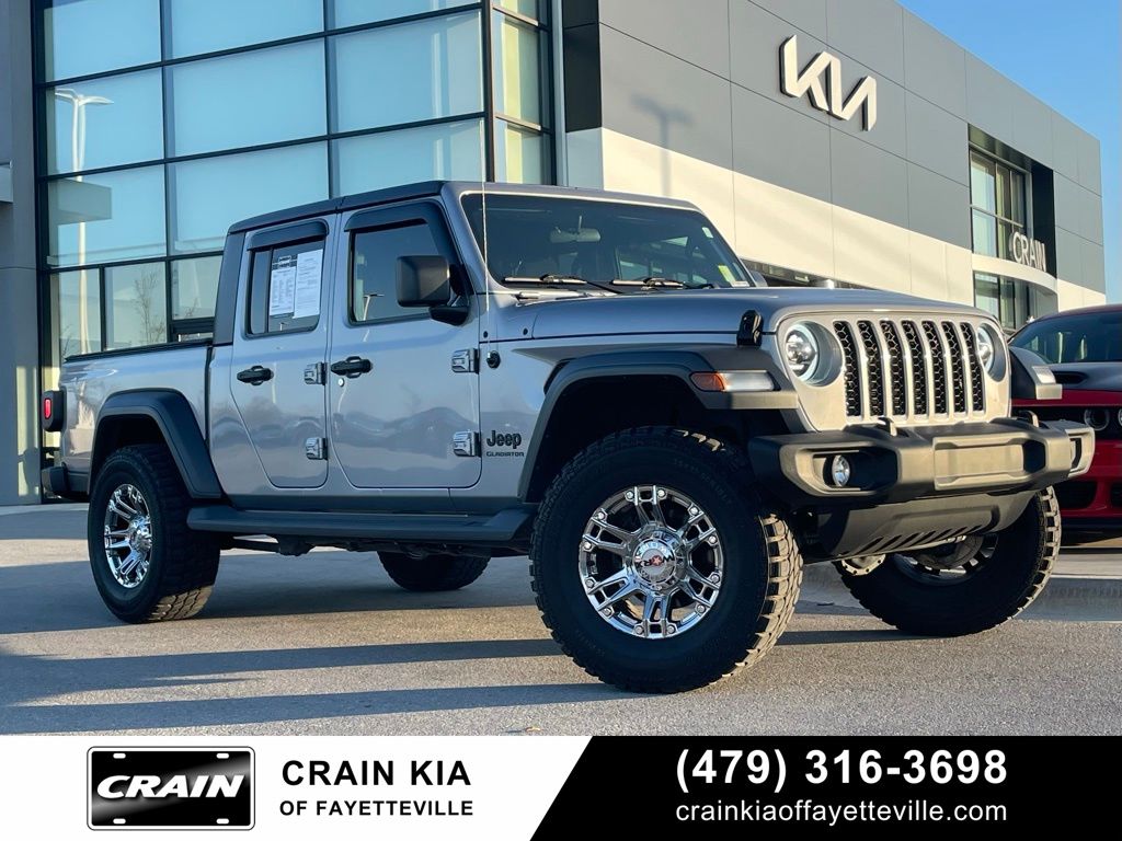 2020 Jeep Gladiator Sport Crew Cab 4WD