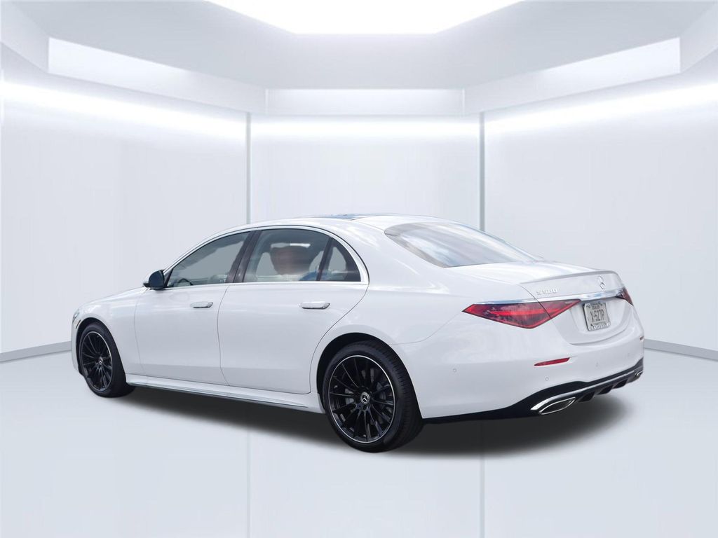 Thumbnail: 2026 Mercedes-Benz S-Class - 3