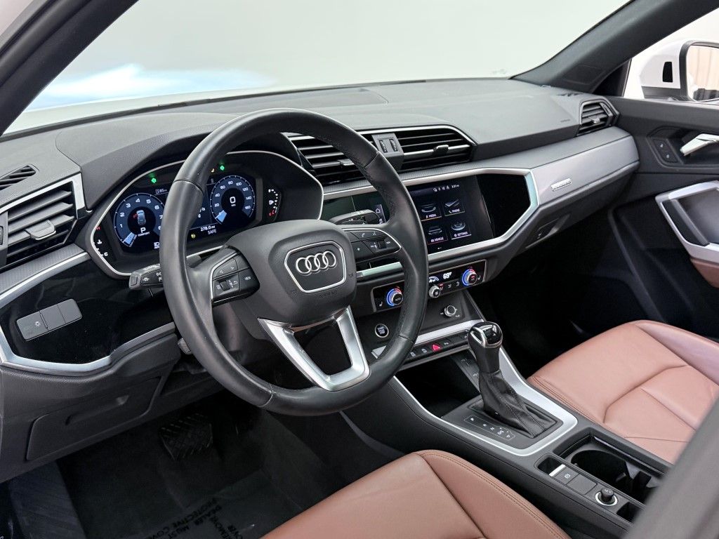 Thumbnail: 2022 Audi Q3 - 28