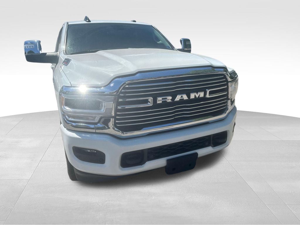 Used 2023 White Ram Laramie image 34