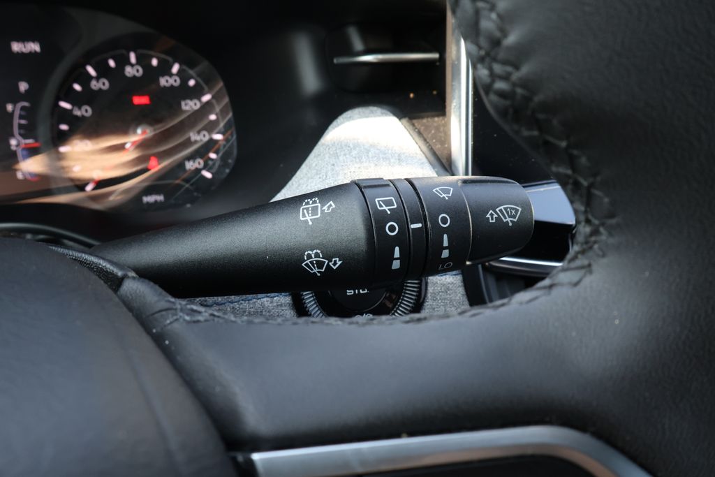 2024 Jeep Compass Latitude 21
