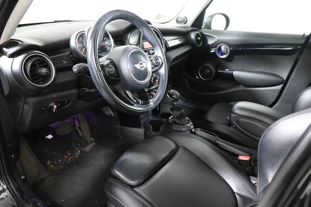 Thumbnail: 2015 MINI Cooper - 4