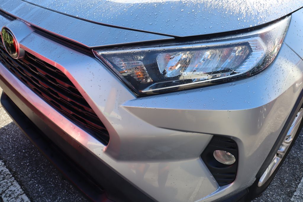 Thumbnail: 2021 Toyota RAV4 - 3