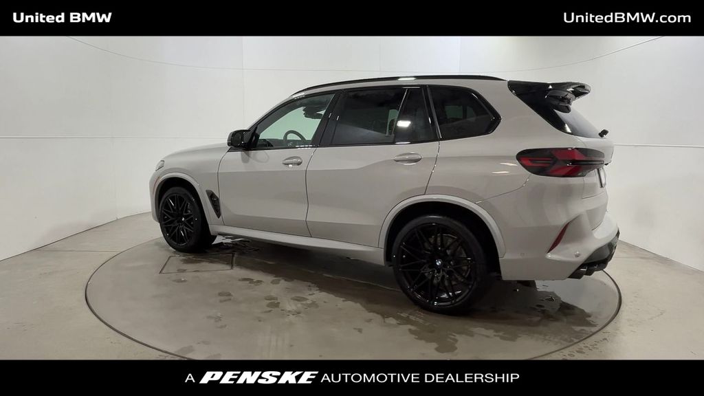 2025 BMW X5 M Competition 6